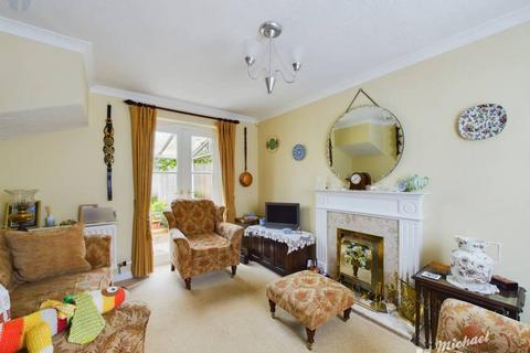 2 bedroom detached house for sale, Sandhill Way, Aylesbury, Buckinghamshire