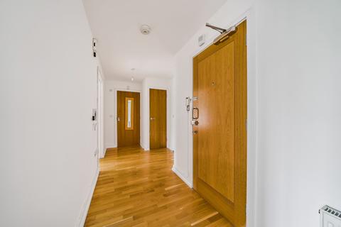 2 bedroom apartment for sale, The Avenue, Hatch End, Pinner, HA5