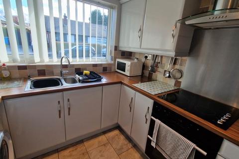24 Bodmin Close, Royton, Oldham, OL2 6LD
