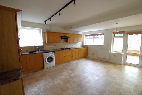 3 bedroom bungalow for sale, Ellesmere Road, Uphill, Weston-Super-Mare, North Somerset, BS23