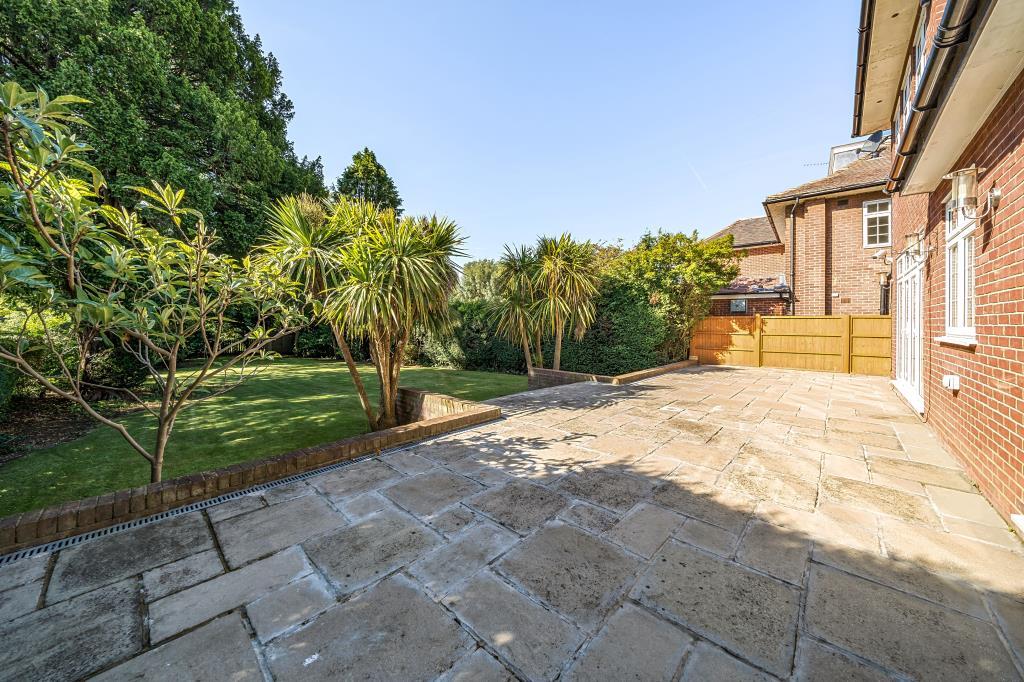Stanmore, Middlesex, HA7 5 bed detached house for sale £2,500,000