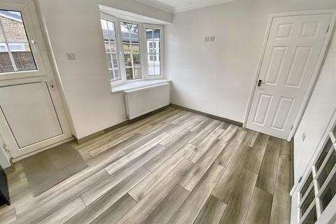12 Craigside Road, St Leonards, Ringwood, BH24 2QX
