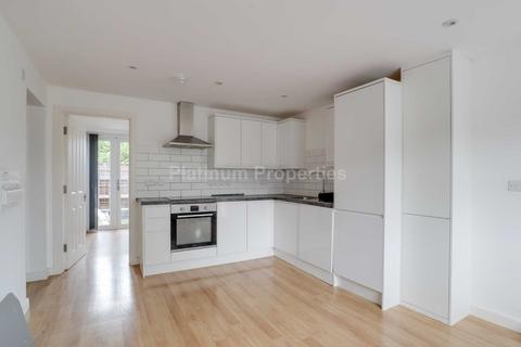 1 bedroom apartment to rent, Roseford Road, Cambridge