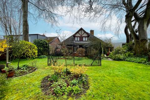 4 bedroom detached bungalow for sale, Moraine Crescent, Blackhall Mill, NE17