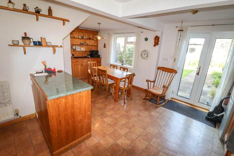 3 bedroom semi-detached house for sale, Rest-A-Wyle Avenue, Hayling Island