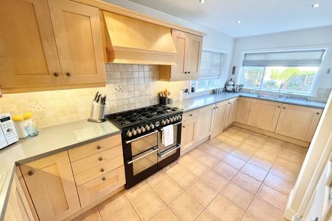 4 bedroom semi-detached house for sale, North Square, Cleveleys FY5