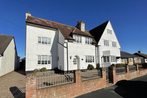 4 bedroom semi-detached house for sale, North Square, Cleveleys FY5