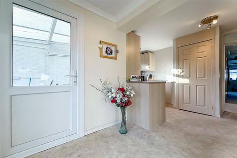 2 bedroom bungalow for sale, The Winter Knoll, Littlehampton, West Sussex