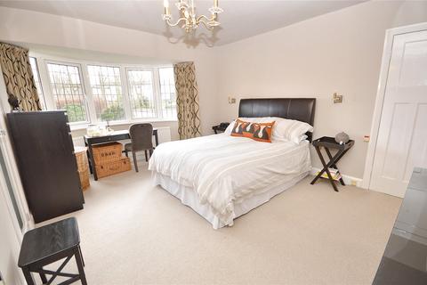4 bedroom semi-detached house for sale, Cookridge Lane, Leeds, West Yorkshire