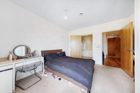 2 bedroom apartment for sale, Lighterman Point, New Village Avenue, London E14