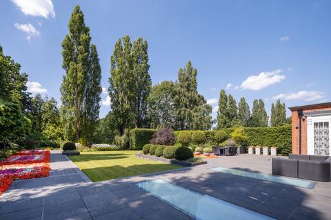 8 bedroom detached house for sale, Winnington Road, London, N2