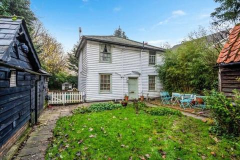 3 bedroom property for sale, Brighton Road, Burgh Heath, Tadworth, Surrey, KT20 6AR
