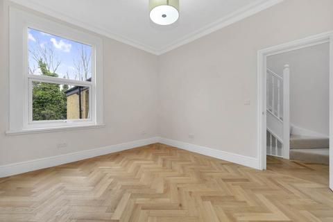 17b Abbotts Park Road, Leyton, London, E10 6HT