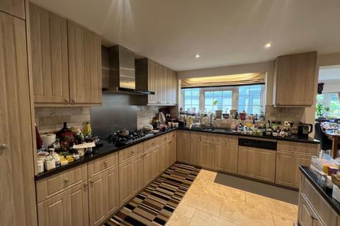 6 bedroom detached house for sale, Lowther Close, Elstree