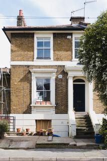 8b Brookfield Road, Hackney, London, E9 5AH