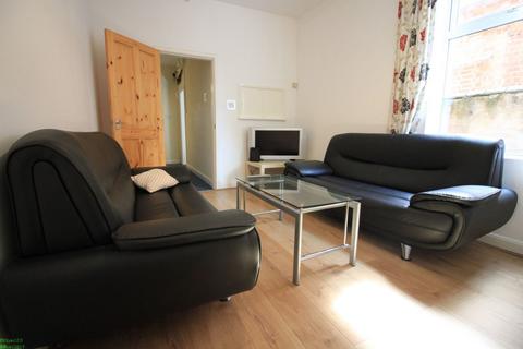 5 bedroom terraced house to rent, Stoke, Coventry CV2