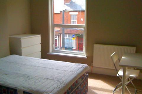 4 bedroom terraced house to rent, Stoke, Coventry CV3