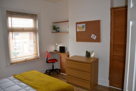 3 bedroom terraced house to rent, Charterhouse, Coventry CV1