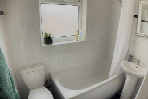 3 bedroom terraced house to rent, Charterhouse, Coventry CV1