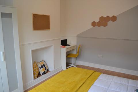 3 bedroom terraced house to rent, Charterhouse, Coventry CV1