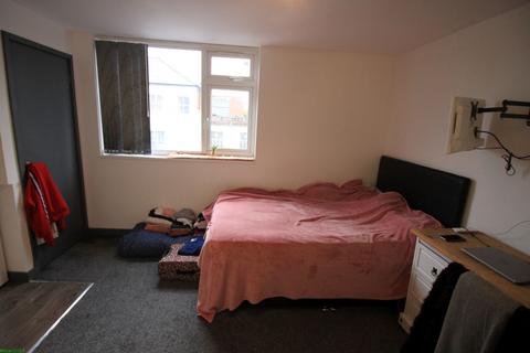 4 bedroom terraced house to rent, Charterhouse, Coventry CV1