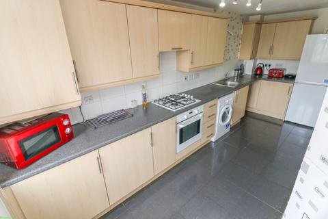 3 bedroom terraced house to rent, Charterhouse, Coventry CV3