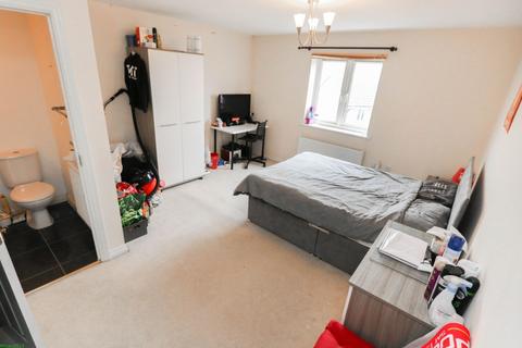 3 bedroom terraced house to rent, Charterhouse, Coventry CV3