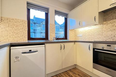 2 bedroom flat to rent, Burgh Hall Street, Glasgow G11