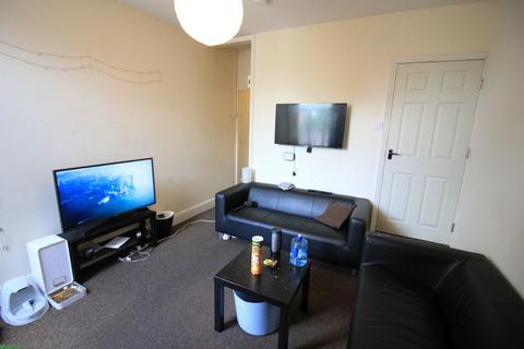 4 bedroom terraced house to rent, Charterhouse, Coventry CV1