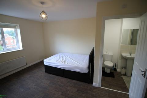 4 bedroom terraced house to rent, Stoke, Coventry CV3