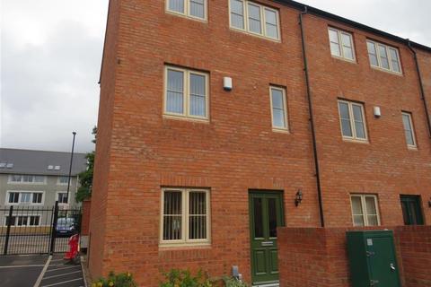 4 bedroom terraced house to rent, Coventry CV1