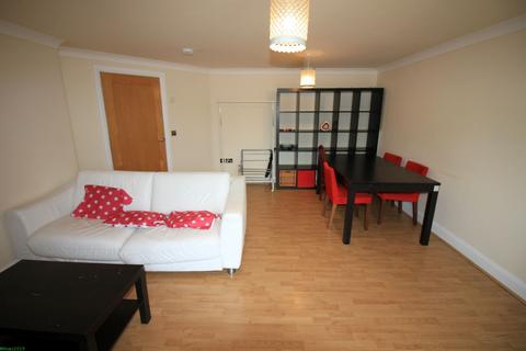 3 bedroom flat to rent, Drapers Fields, Coventry CV1