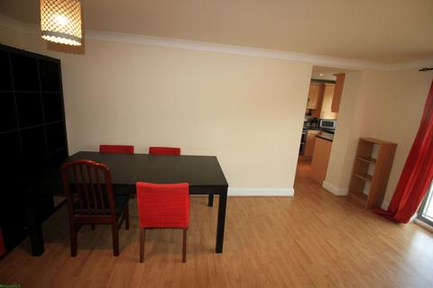 3 bedroom flat to rent, Drapers Fields, Coventry CV1