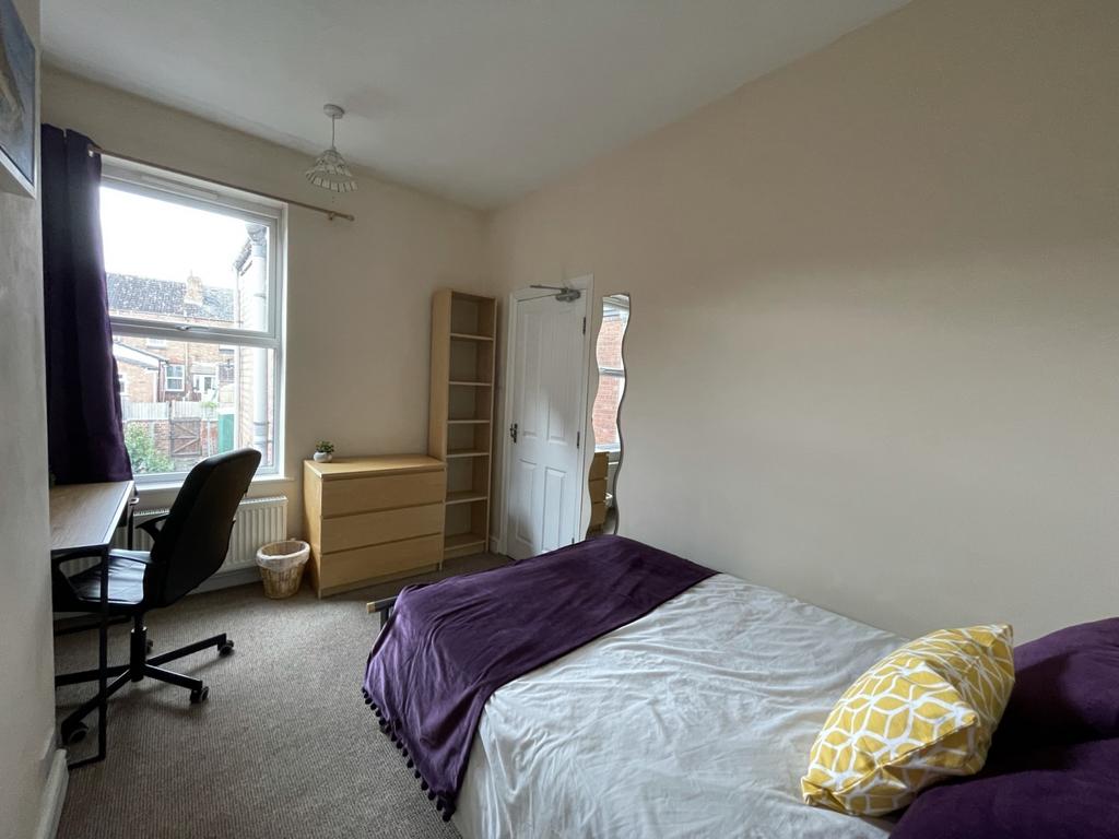 Bedroom 3-2