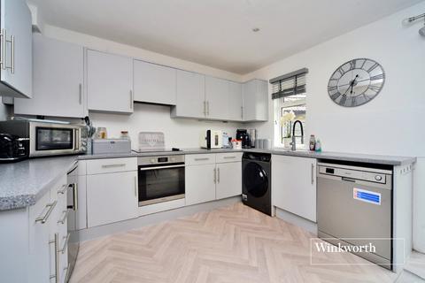 290 Gander Green Lane, Cheam, Sutton, SM3 9QF