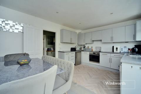 290 Gander Green Lane, Cheam, Sutton, SM3 9QF