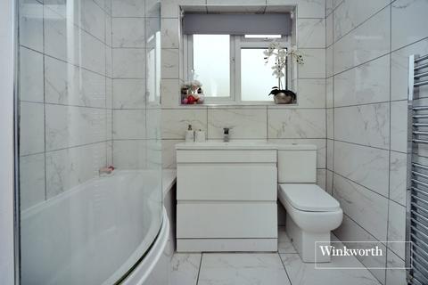 290 Gander Green Lane, Cheam, Sutton, SM3 9QF