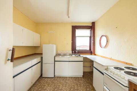 3 bedroom flat for sale, Whitecraig Crescent, Whitecraig EH21