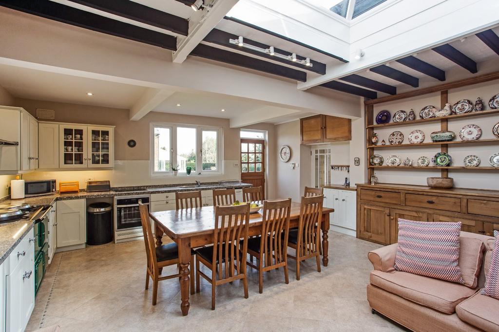 Kitchen/Breakfast