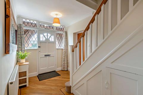 52 Roxwell Road, Chelmsford, CM1 2NB