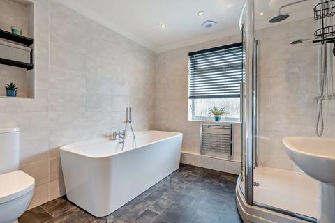 52 Roxwell Road, Chelmsford, CM1 2NB