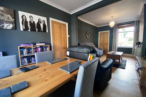 18 Moore Street, Northampton, NN2 7HX