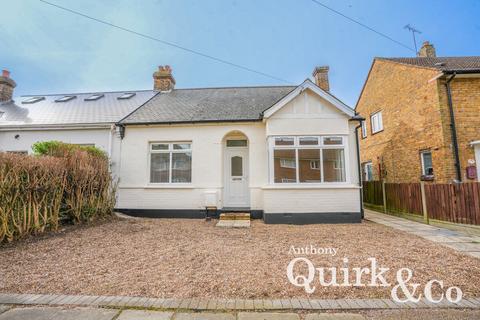 2 bedroom semi-detached bungalow for sale, Flemming Crescent, Leigh-on-sea, SS9