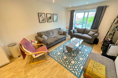 1 bedroom apartment for sale, Brooklands Court, Stirling Drive, Luton, Bedfordshire, LU2 0GE