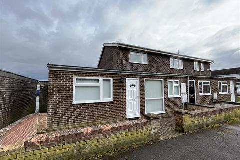 3 bedroom end of terrace house to rent, Woodgate Close, Grove OX12