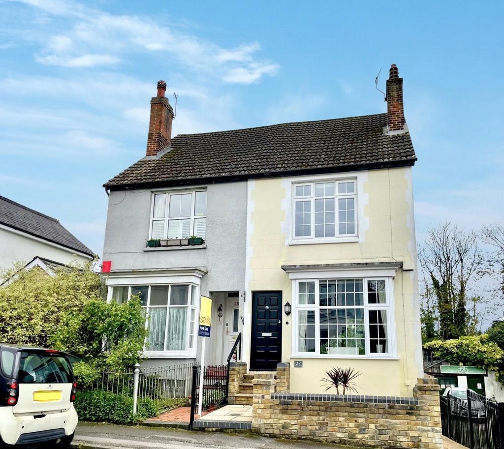 Doods Road, Reigate, Surrey, RH2 4 bed semidetached house for sale £
