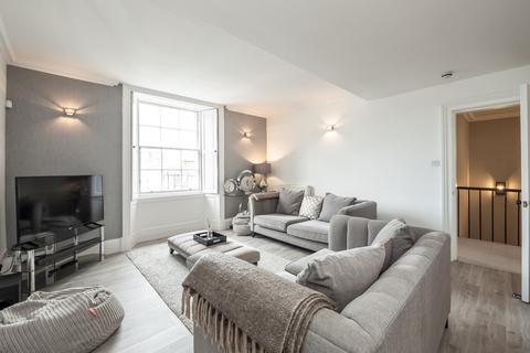 3 bedroom terraced house for sale, 56/1 North Castle Street, New Town, Edinburgh, EH2
