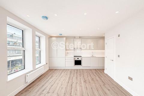 3 bedroom flat to rent, Hornsey Road, London N7 6RZ