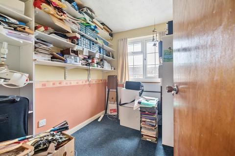 18 Grantham Close, Freshbrook, Swindon, SN5 8NZ