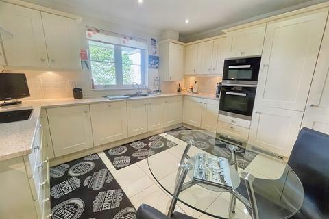 3 bedroom flat for sale, Branksome Park